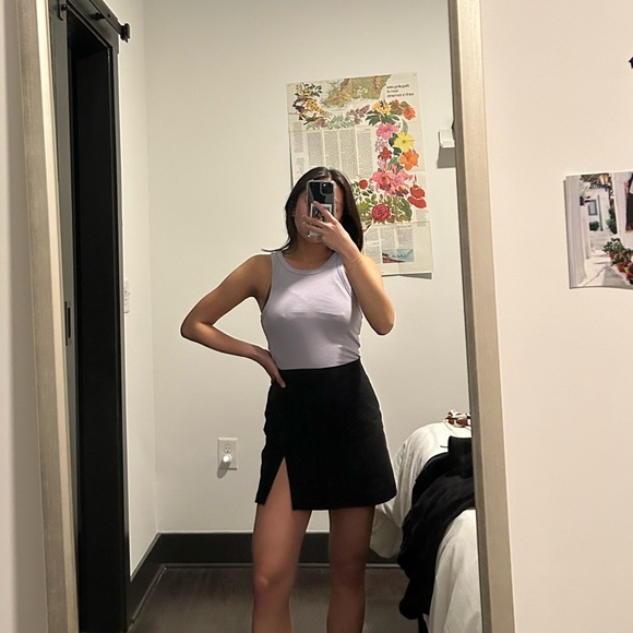 Aritzia Dresses & Skirts - Aritzia Sunday best black mini skirt - Tatiana skirt
